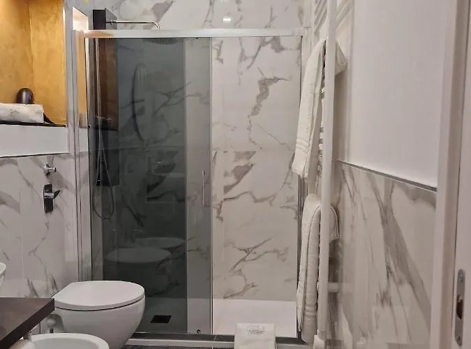 N&ghomesweethome Gogh Elegante E Confortevole Apartament *