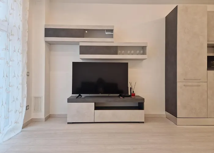 דירה N&ghomesweethome Gogh Elegante E Confortevole מילאנו