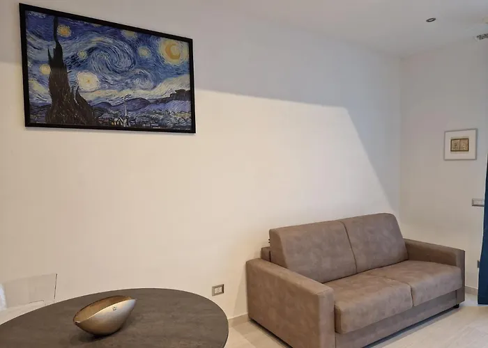 N&ghomesweethome Gogh Elegante E Confortevole Mediolan