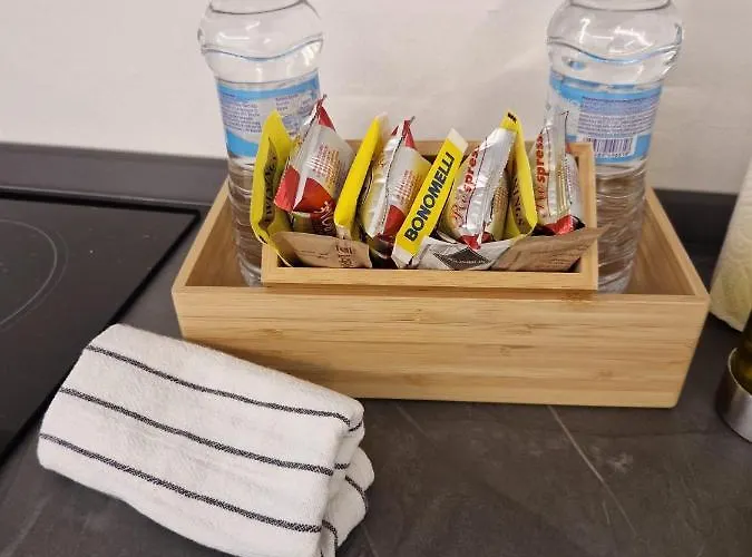 דירה N&ghomesweethome Gogh Elegante E Confortevole