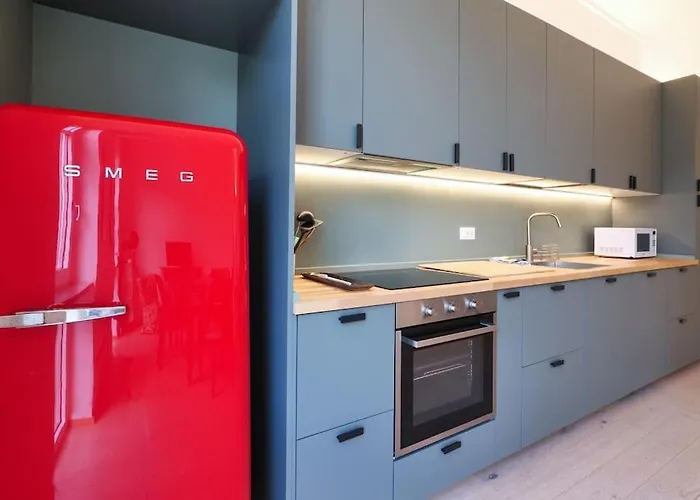 Contempora - 2-beds, 2 Baths With Balcony - Guastalla