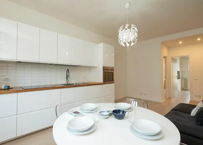 Youhosty - Grazioli 4 *