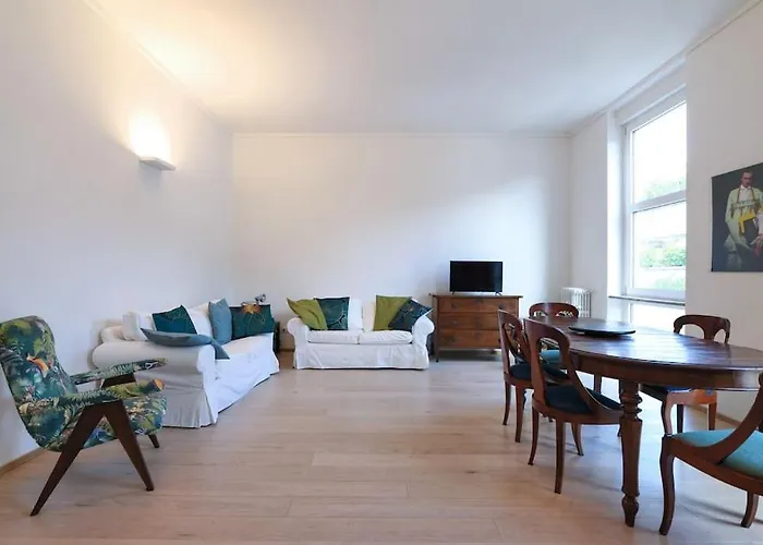 Contempora - 2-beds, 2 Baths With Balcony - Guastalla Apartment Milan