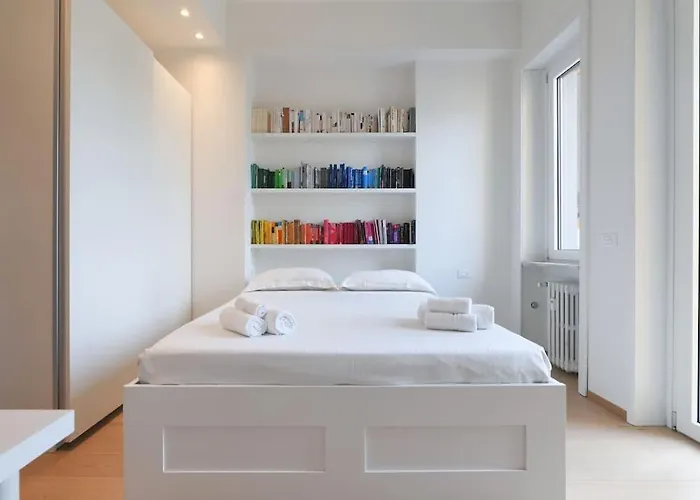 Contempora - 2-beds, 2 Baths With Balcony - Guastalla *