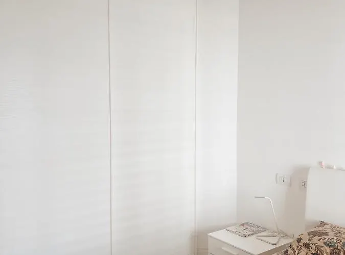 アパート Maderna Charme