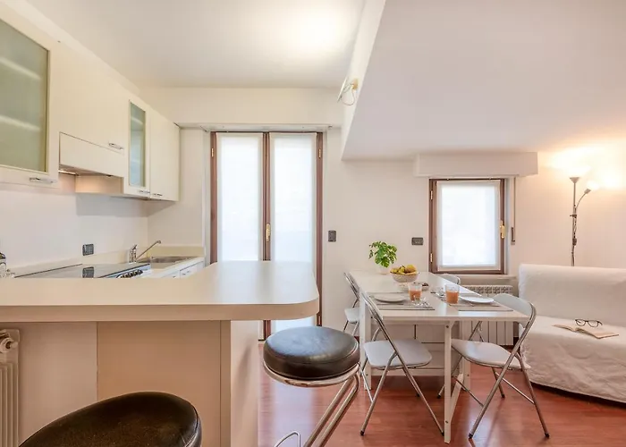Ferrucci, 6 - Monolocale Al Settimo Cielo Apartmán Milán