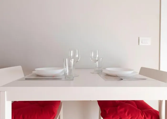 Italianway Collection - Stradivari 4 * Milaan