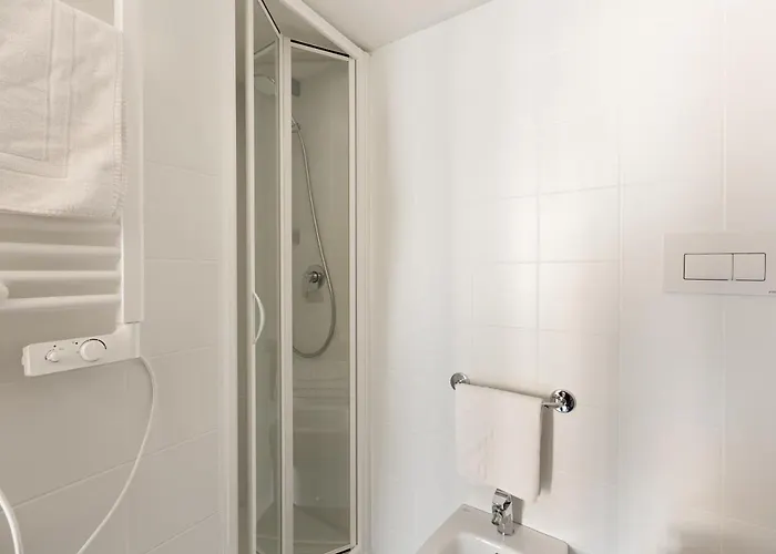 Guesthost - Magenta Long Let Apts Milano