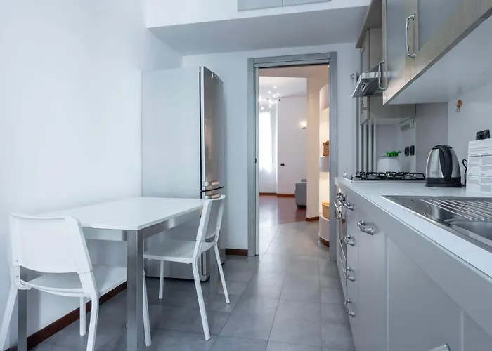 Italianway - Maroncelli 2 B * Mediolan