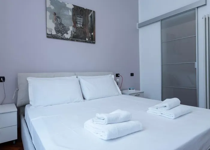 Italianway - Maroncelli 2 B * Mediolan