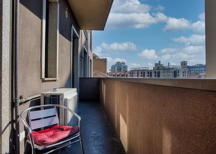 Joivy Vibrant 2bed With Balcony 公寓