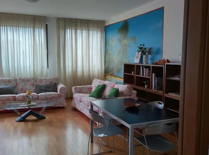 Lägenhet Sant'uguzzone Flat *