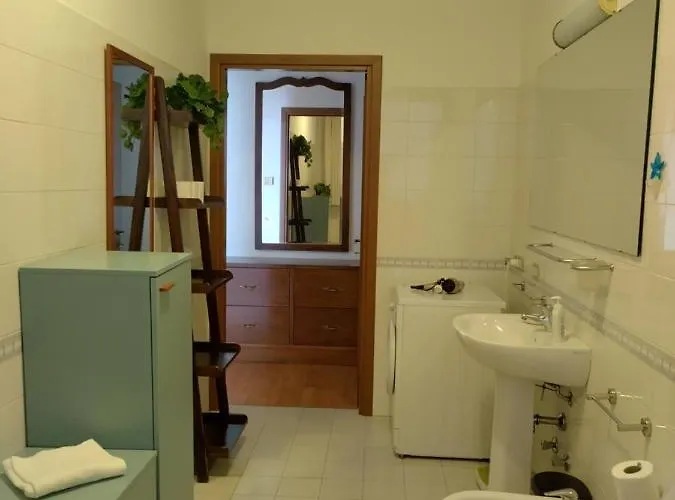 Sant'uguzzone Flat Lägenhet