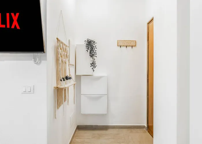 Eden House Sansiro-duomo Netflix & Design Apartmán Milán