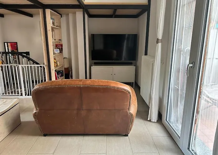 Loft Moderno Con Terrazzo *