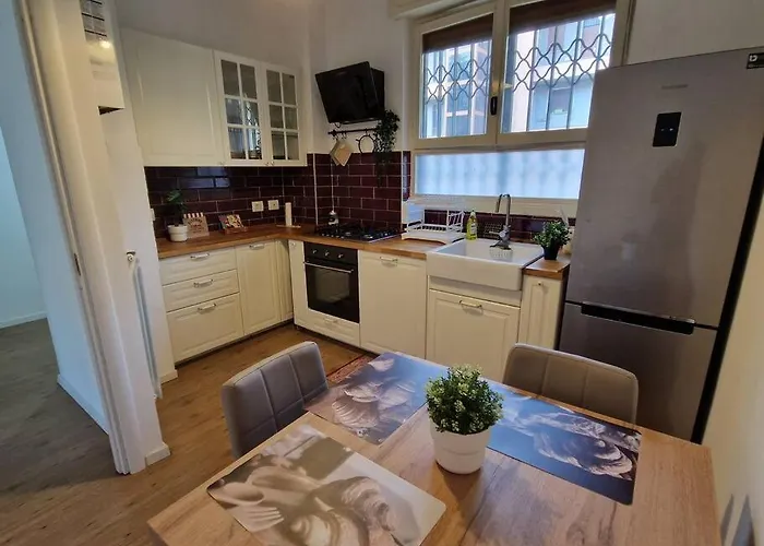 Daire Melly's Milano