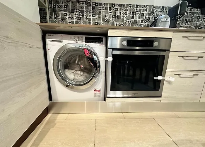 Loft Moderno Con Terrazzo 아파트