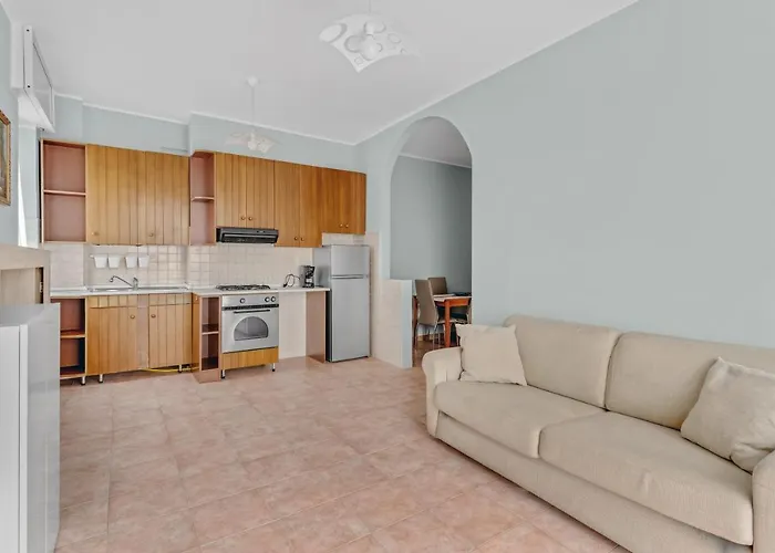 Fa 333 - Spacious With Views Of -