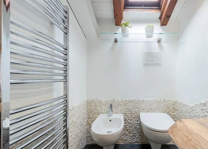 Loft Artigianale: Design In Legno E Terrazzo Panoramico Su Milaan