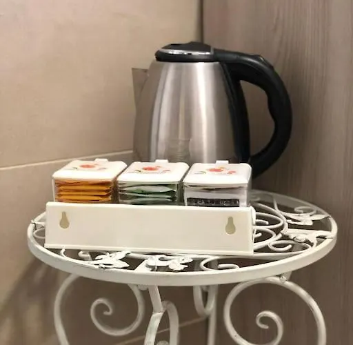 Bilocale In Bande Nere-metro Rossa Duomo *