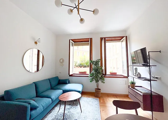 Cozy Duomo - Elegant & Quiet, 300m From Cathedral דירה