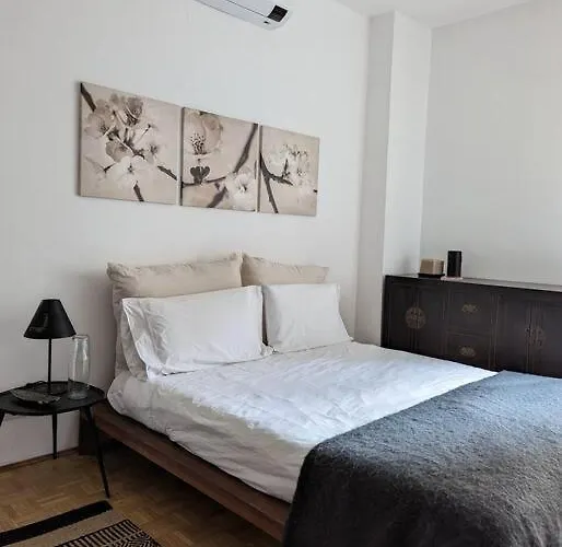 Modern And Comfortable Near The Subway * Milão