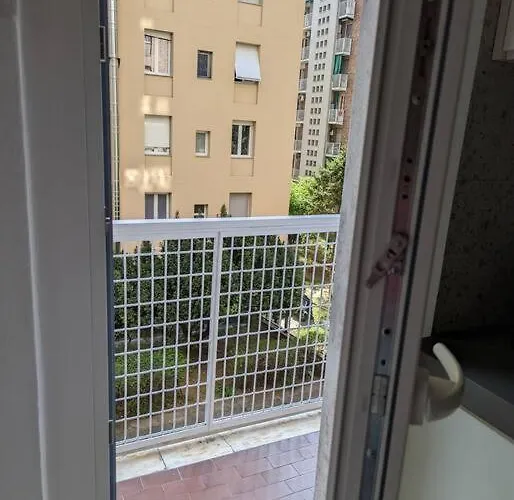 Modern And Comfortable Near The Subway Lejlighed