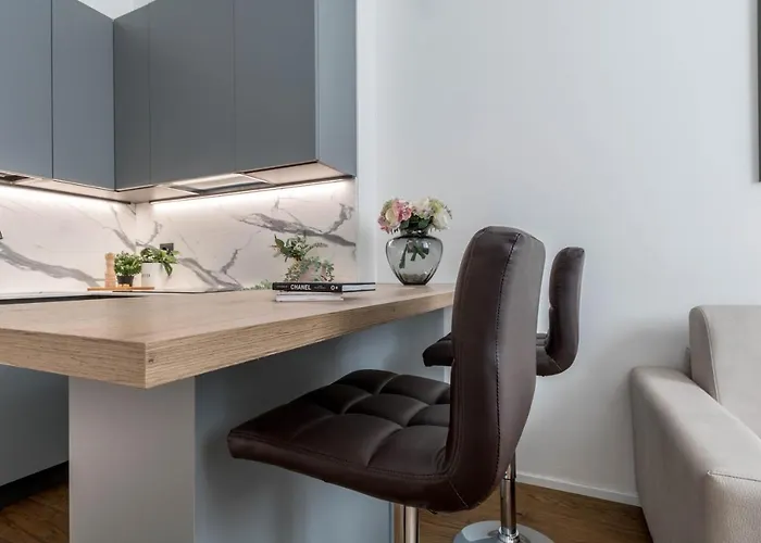 Appartement Hostmate - - Disciplini's Touch - Duomo Milan