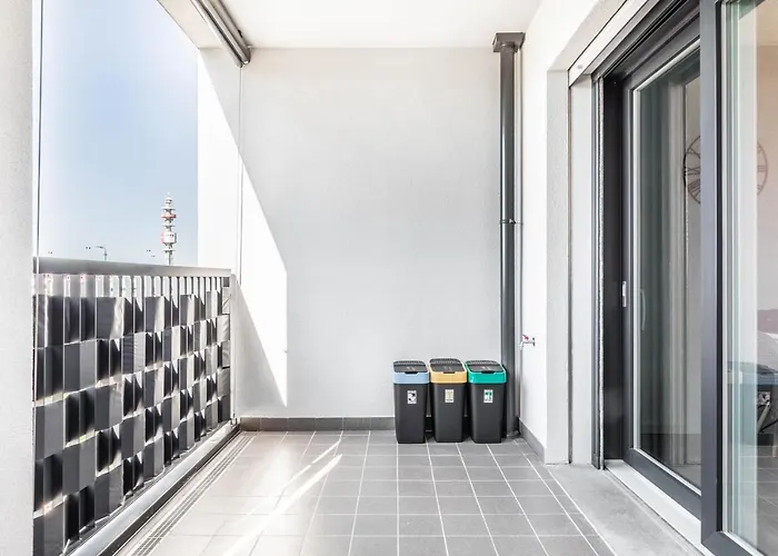 Harmony House - Rho Fiera 6min - Free Parking - Terrace * Milano