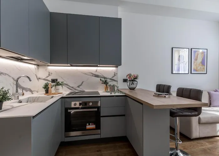 Hostmate - - Disciplini's Touch - Duomo Appartement Milan