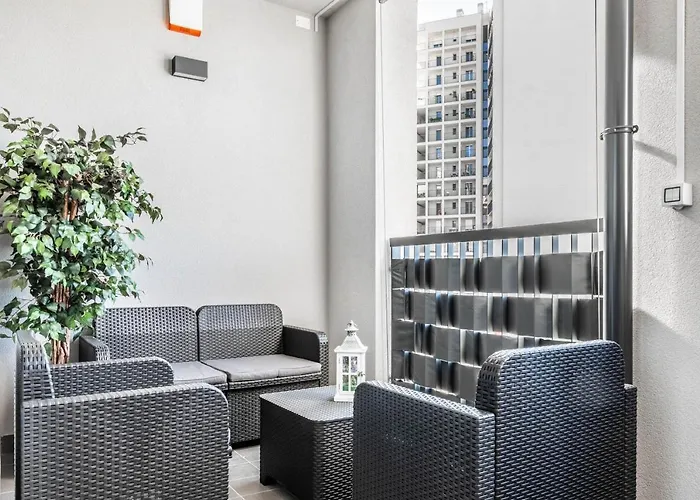 Appartement Harmony House - Rho Fiera 6min - Free Parking - Terrace Milan