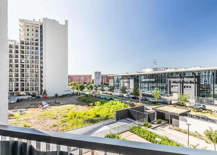 Harmony House - Rho Fiera 6min - Free Parking - Terrace * Milano