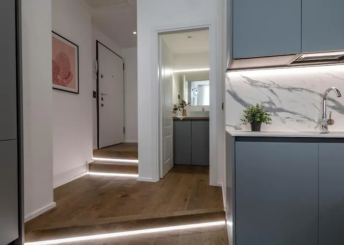 Hostmate - - Disciplini's Touch - Duomo Appartement