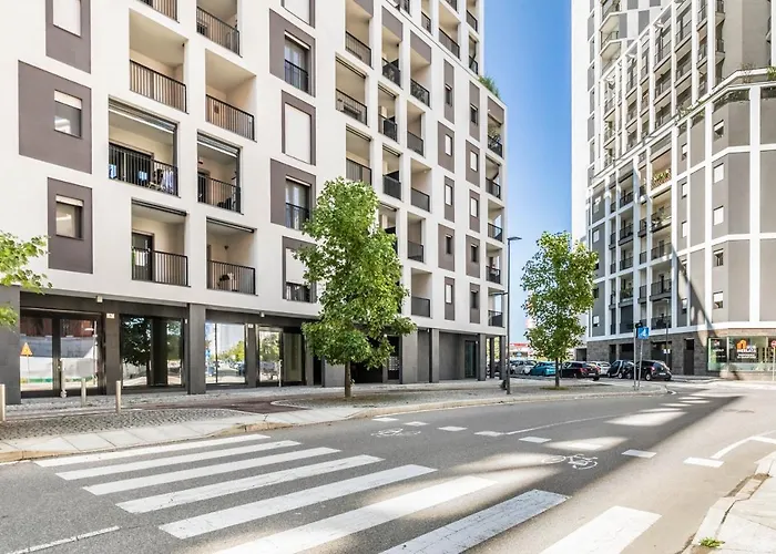 Harmony House - Rho Fiera 6min - Free Parking - Terrace *