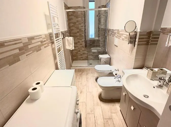 Greta's A 15 Minuti Dal Duomo Milánó