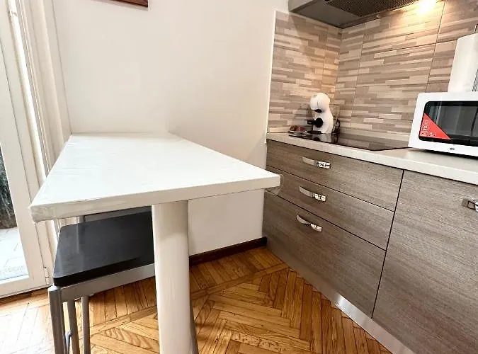 Greta's A 15 Minuti Dal Duomo Milánó