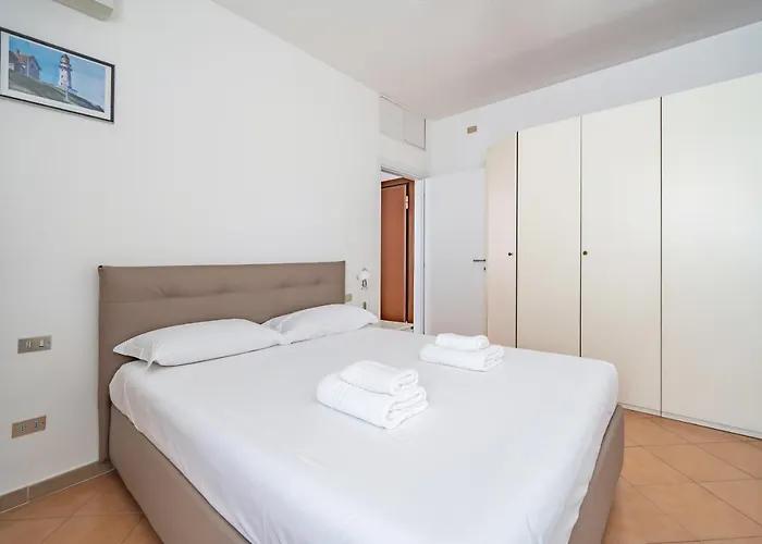 Cozy X4 - 450 Far From Lambrate Fs *