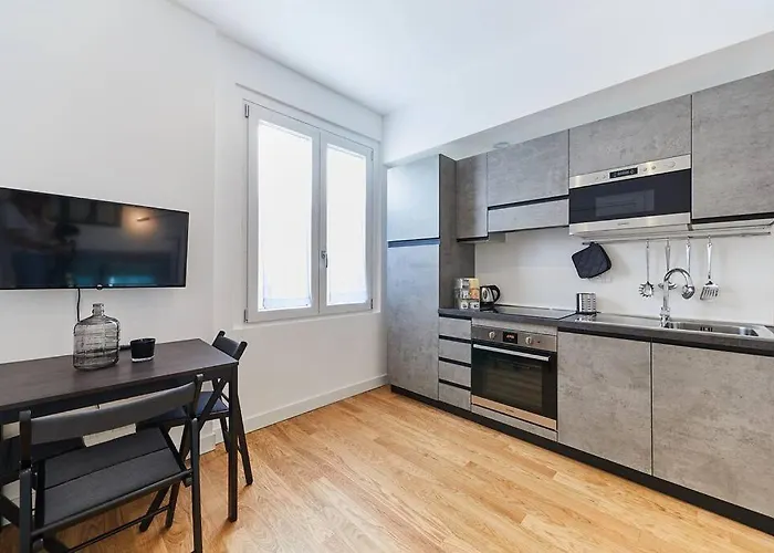 Bright Two-room