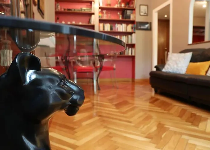 Appartamento La Dolce Luxury Apartment-via Solari *