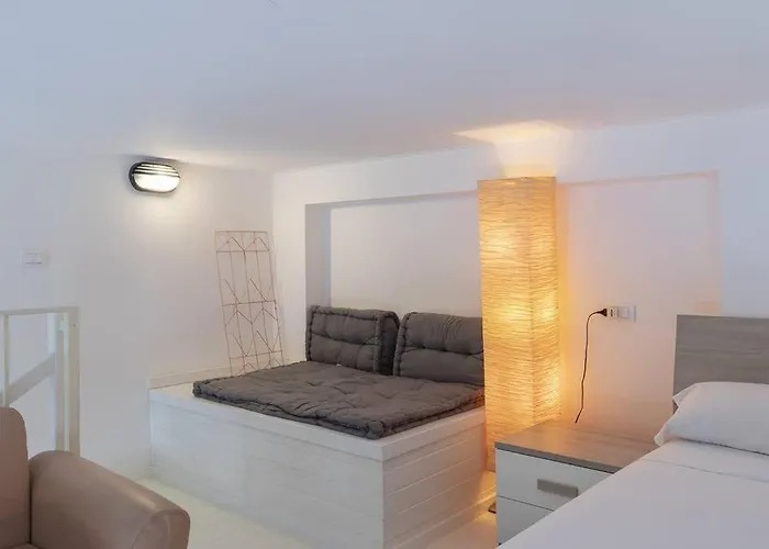 Youhosty - Desenzano 7