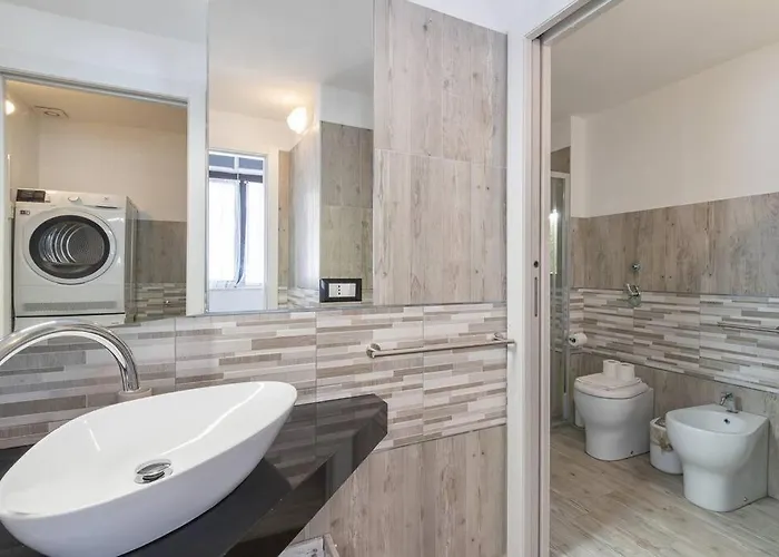 Youhosty - Desenzano 7