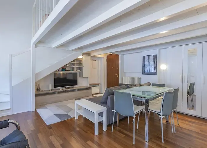 Apartamento Youhosty - Desenzano 7 *