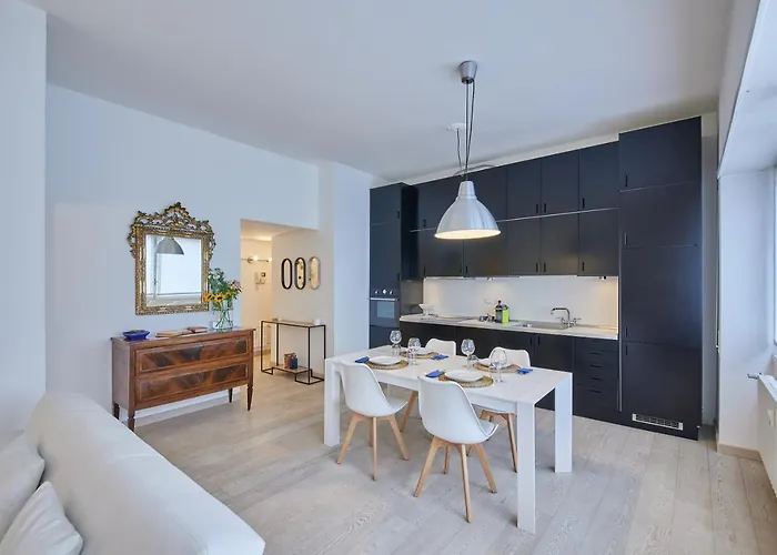 Hale - Porta Romana * Milan