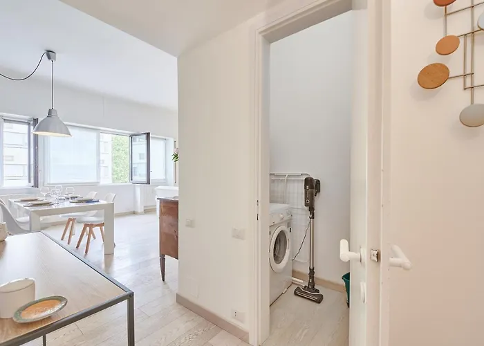 Hale - Porta Romana * Milan