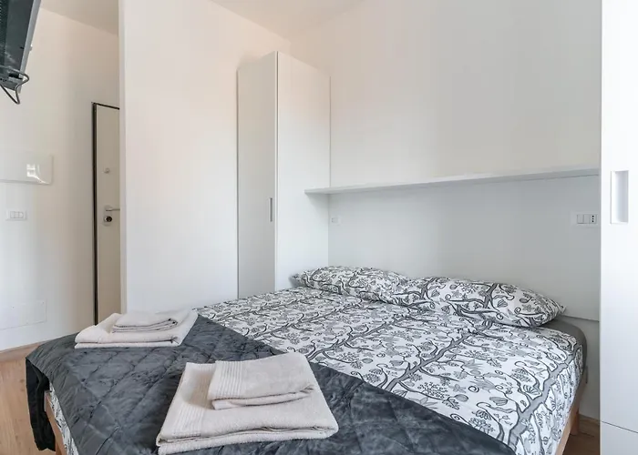 Cimiano 21, New * Milán