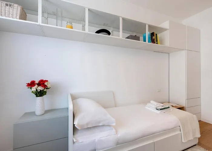 Ferrucci, 10 - Elegante Oasi Urbana A * Milan