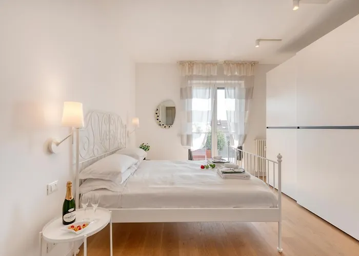 Ferrucci, 10 - Elegante Oasi Urbana A Apartmán Milán