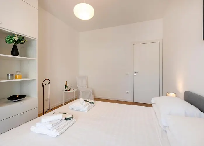 Apartamento Ferrucci, 10 - Elegante Oasi Urbana A