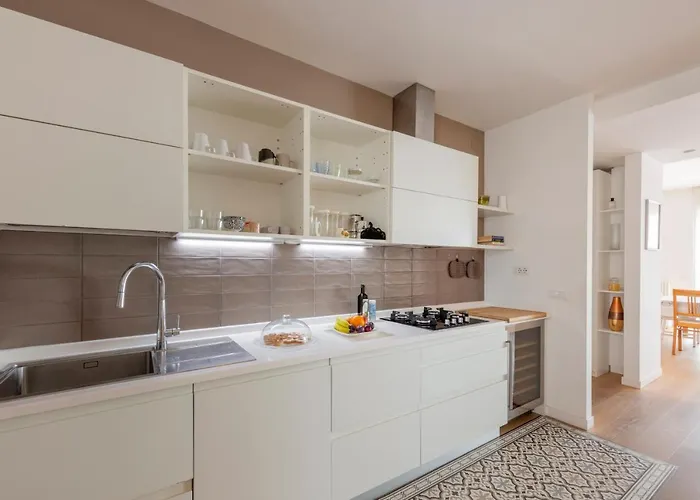 Ferrucci, 10 - Elegante Oasi Urbana A *