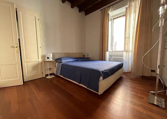Apartment Duca Di Porta Romana, Viaorti